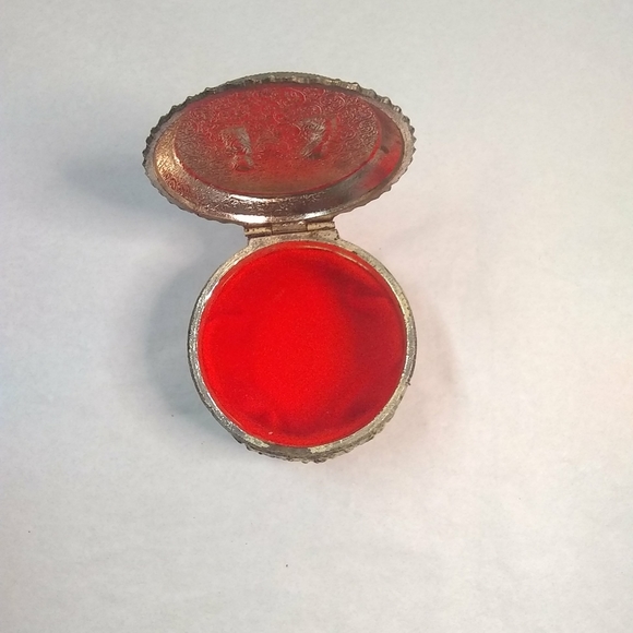 Vtge Japan Silver Metal Box Footed Trinket Jewelry Catcher W/Cherub Angel - Picture 6 of 9